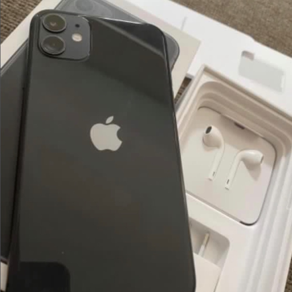 iPhone 11